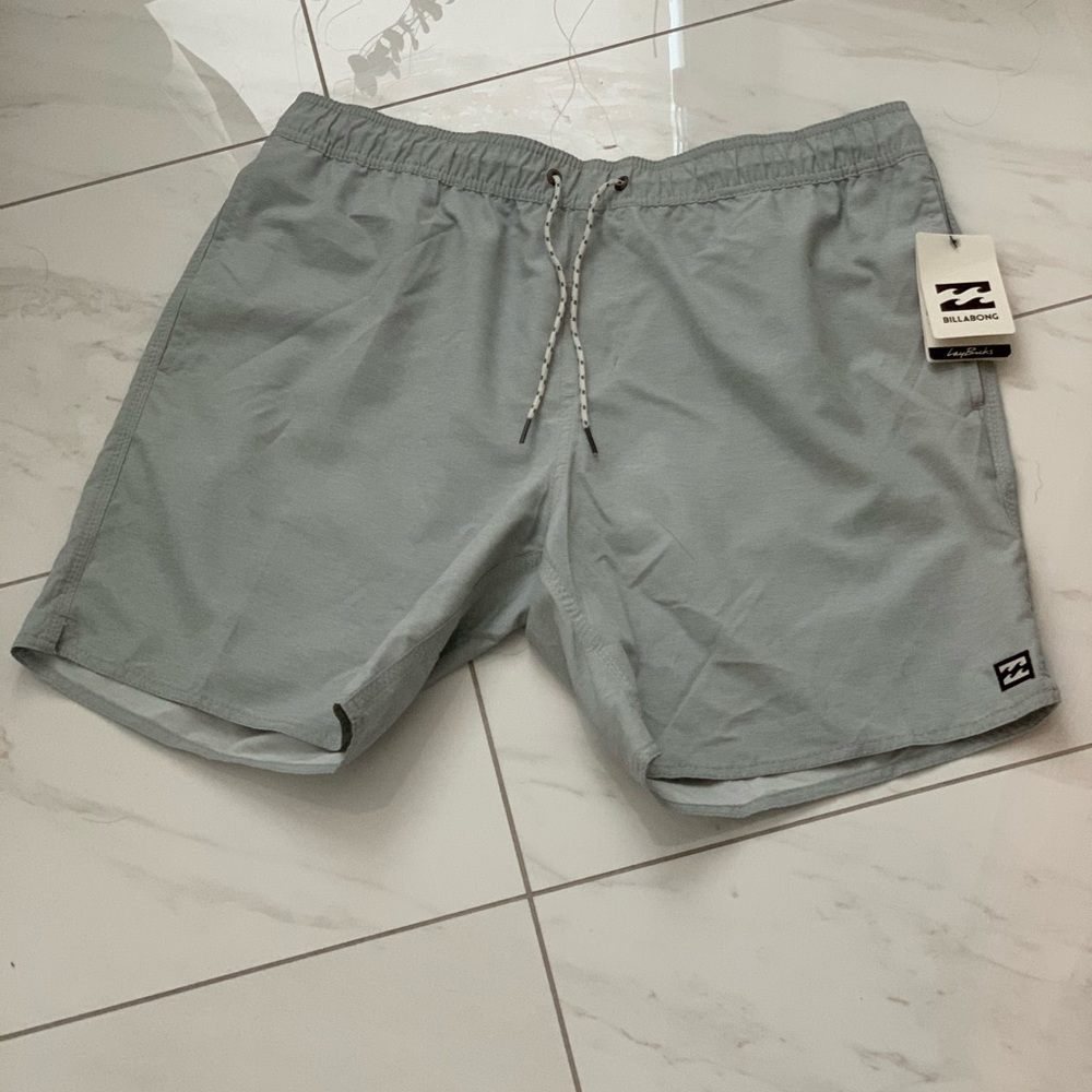 NWT Billabong All Day Shorts Men’s
